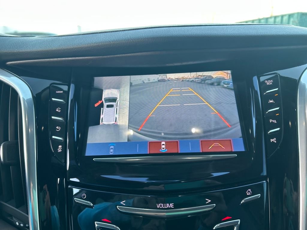 Used 2020 Cadillac Escalade Luxury image 15
