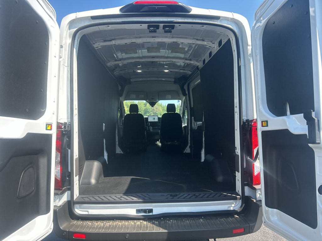 New 2026 Ford Transit 250 148 Medium Roof w/ Load Area Protection Package RWD image 23