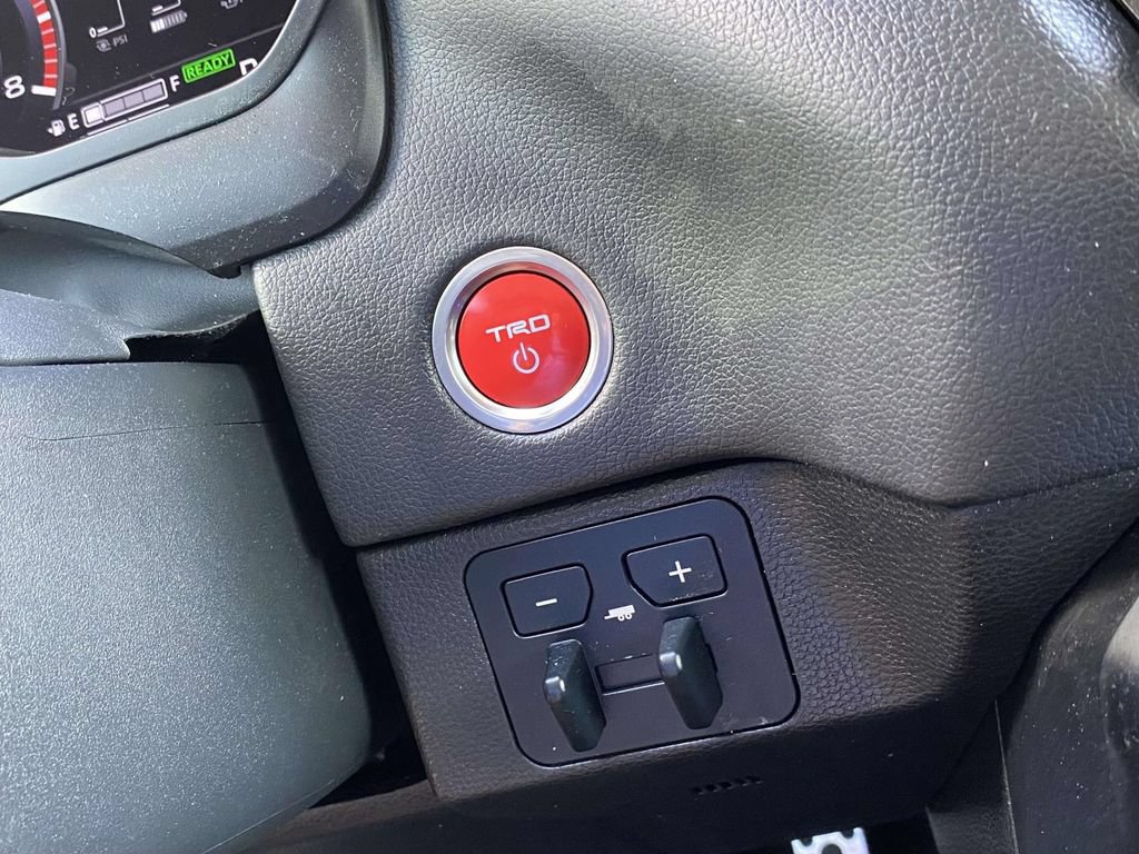Used 2023 Toyota Sequoia TRD Pro AWD/4WD image 28