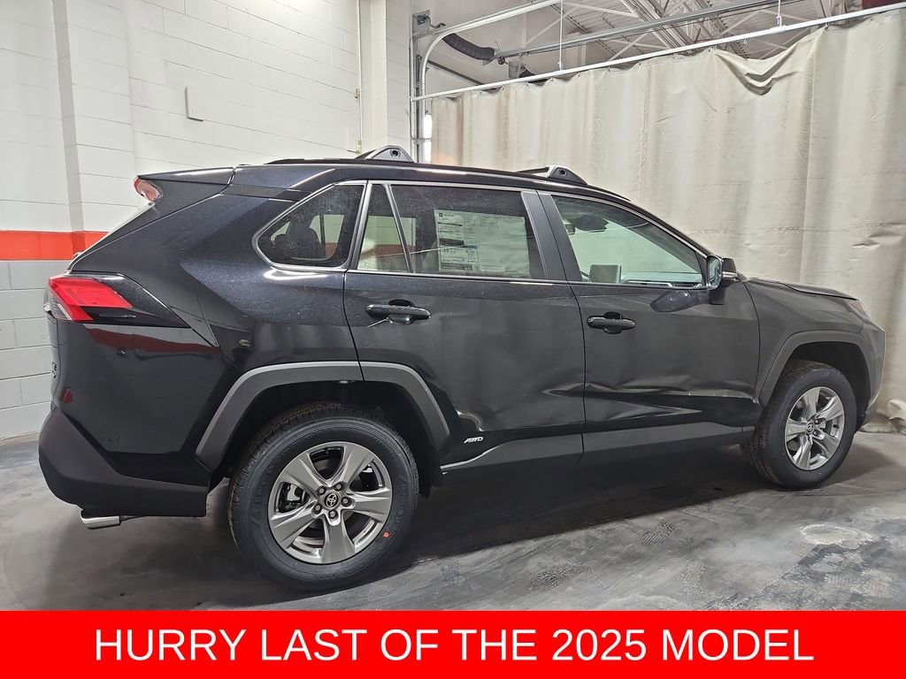 New 2025 Toyota RAV4 XLE image 9