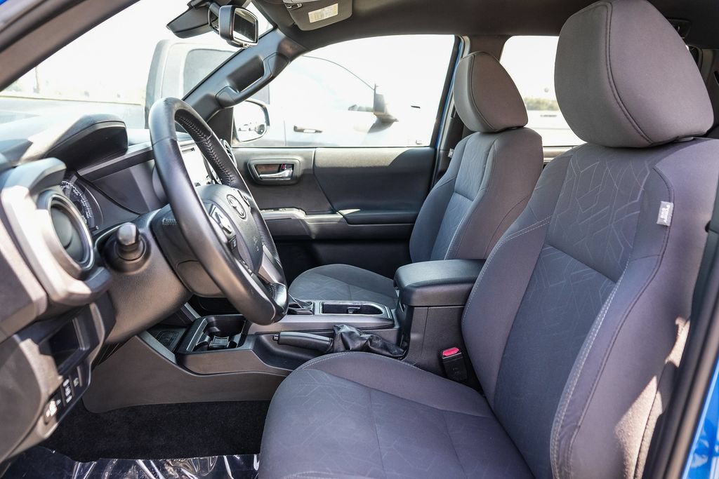 Used 2018 Toyota Tacoma TRD Sport RWD image 18