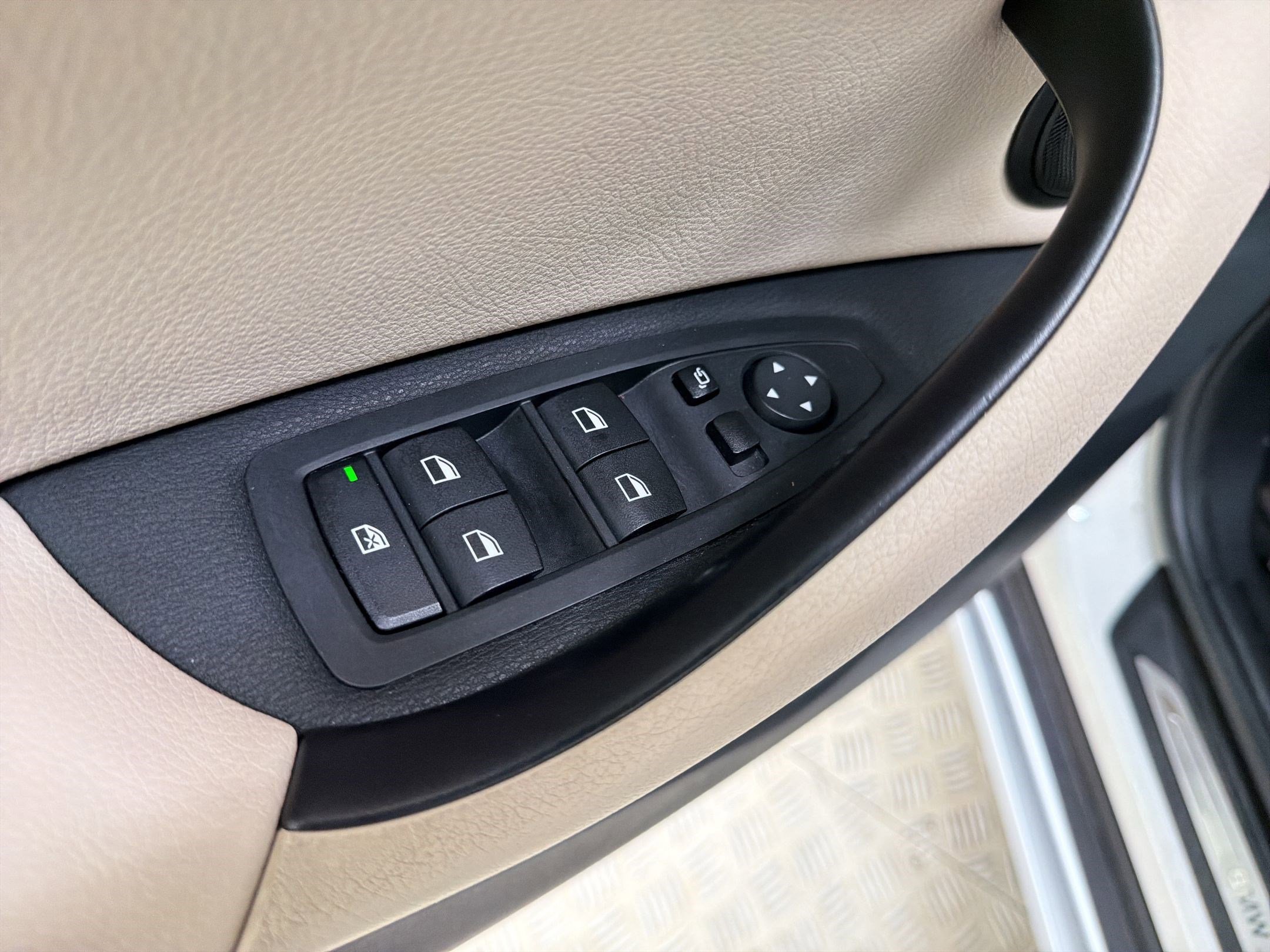 Used 2021 BMW X1 xDrive28i w/ Premium Package image 13