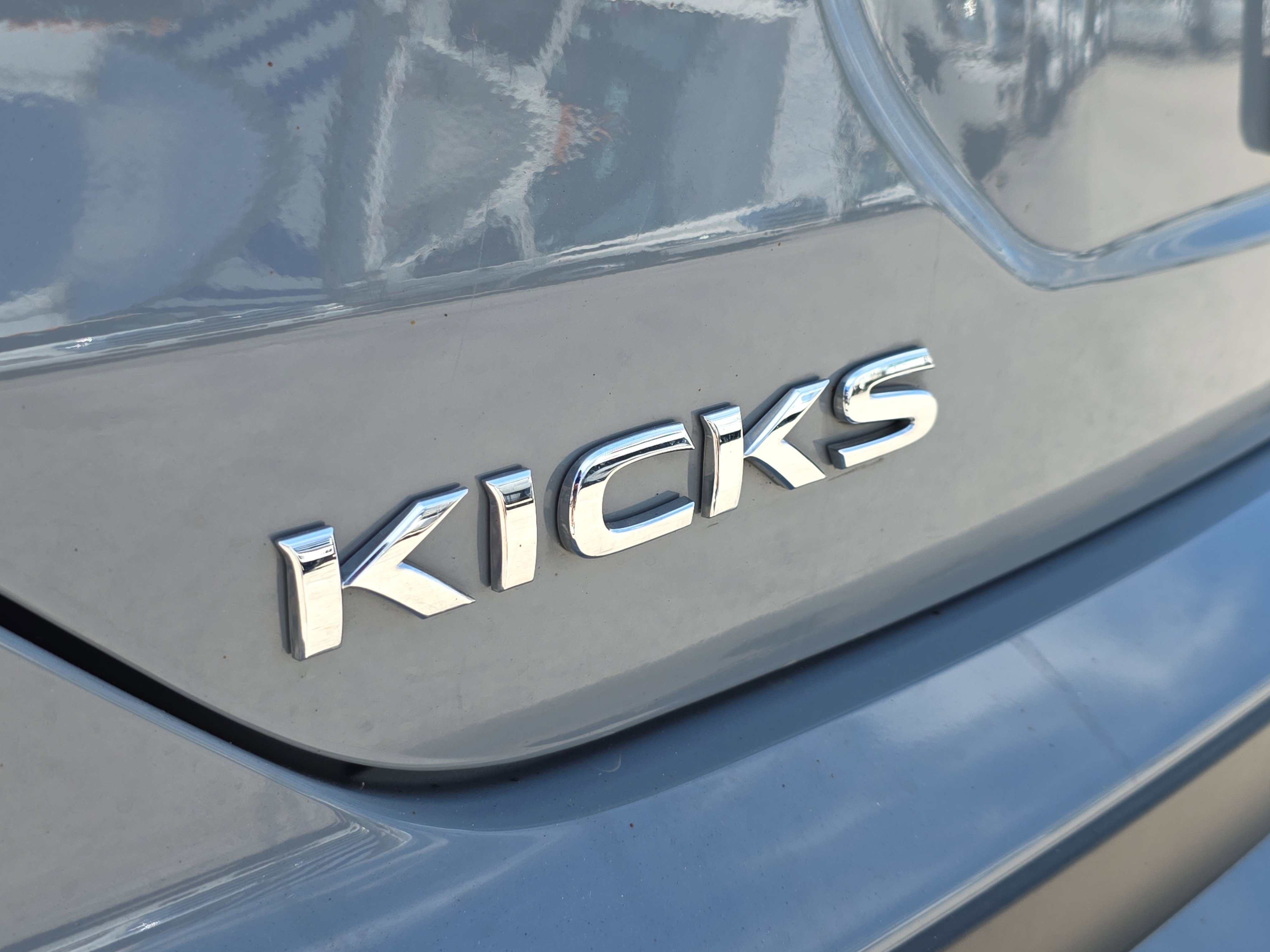 Used 2022 Nissan Kicks SR w/ Premium Package image 10