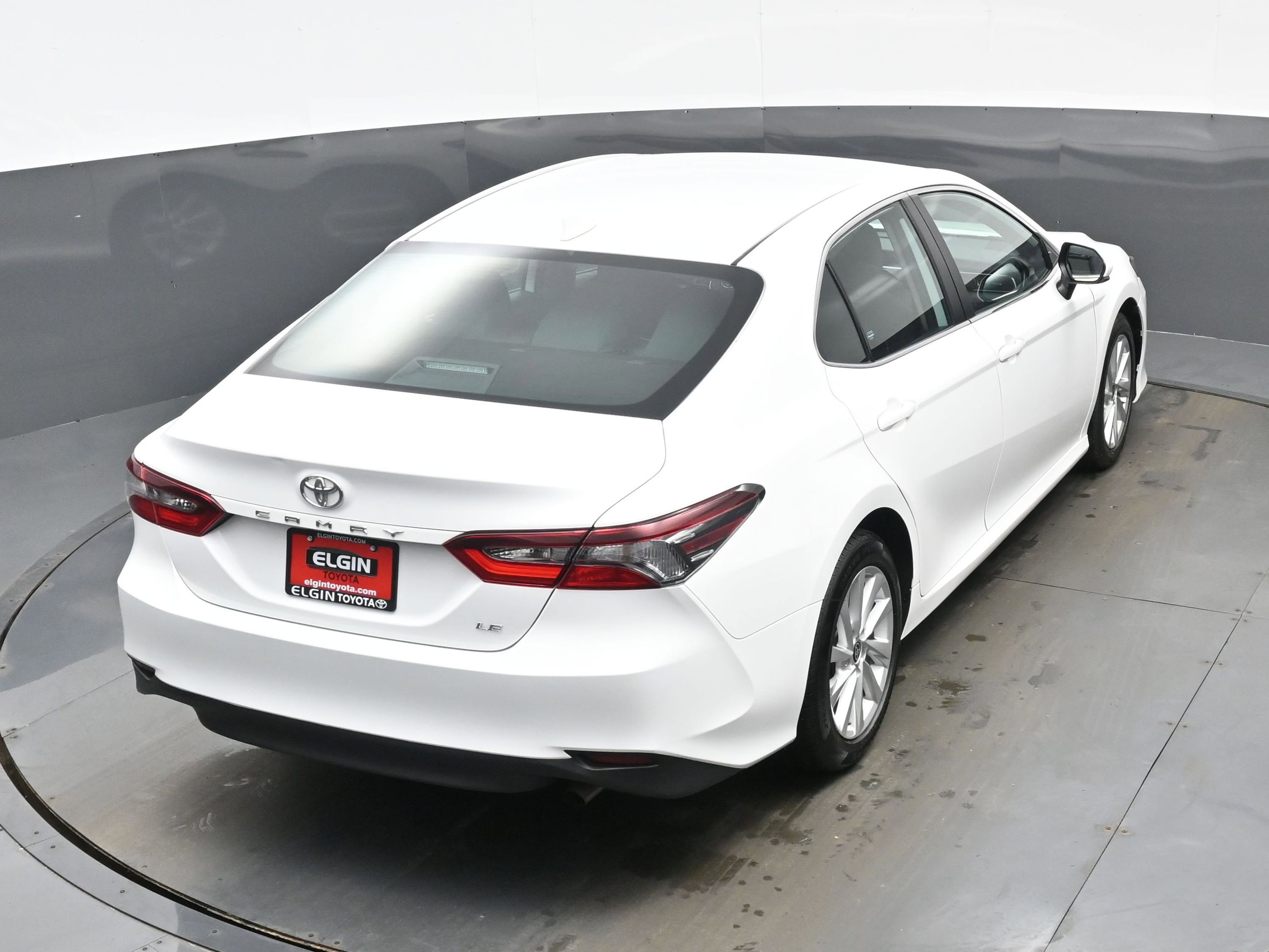Used 2024 Toyota Camry LE image 39
