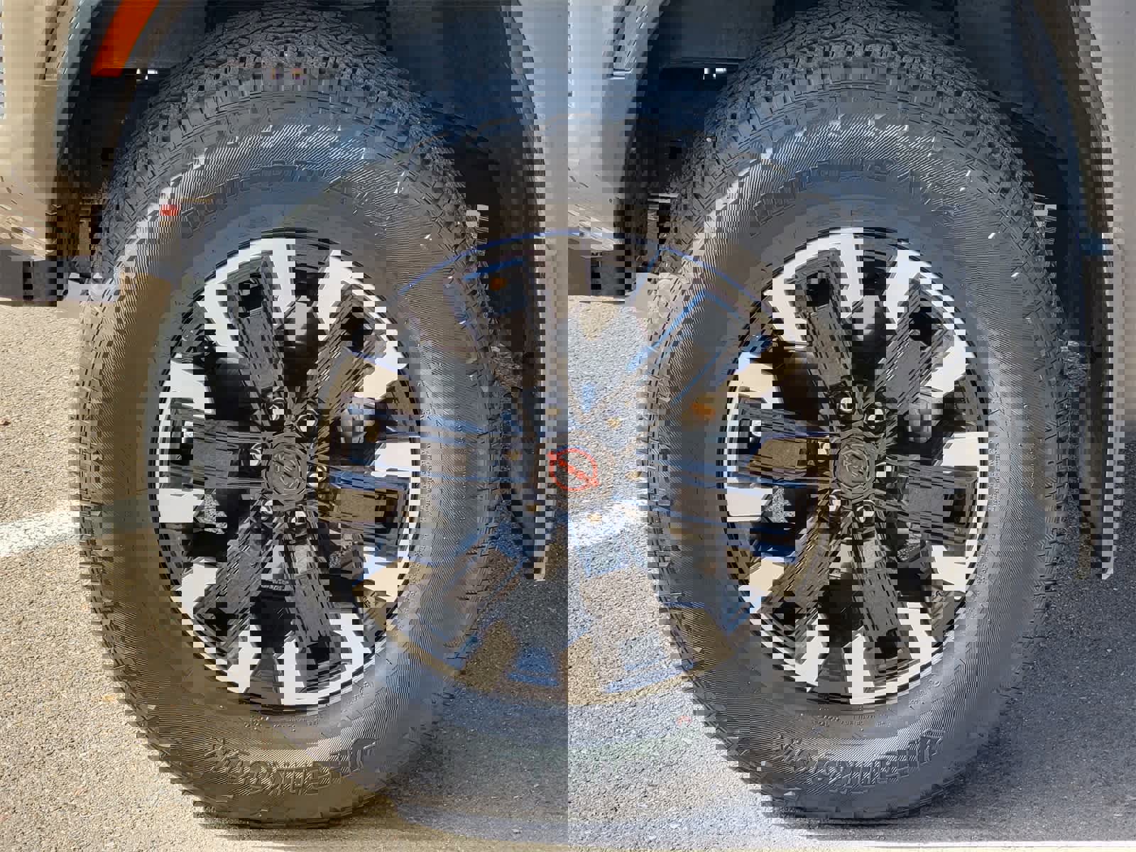 Used 2023 Nissan Frontier PRO-4X w/ Technology Package image 8