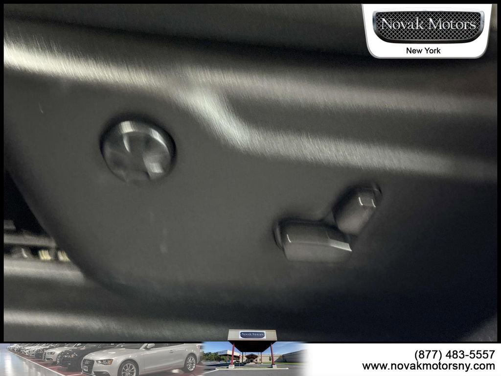 Used 2022 Dodge Durango SXT w/ Anodized Platinum Package image 16