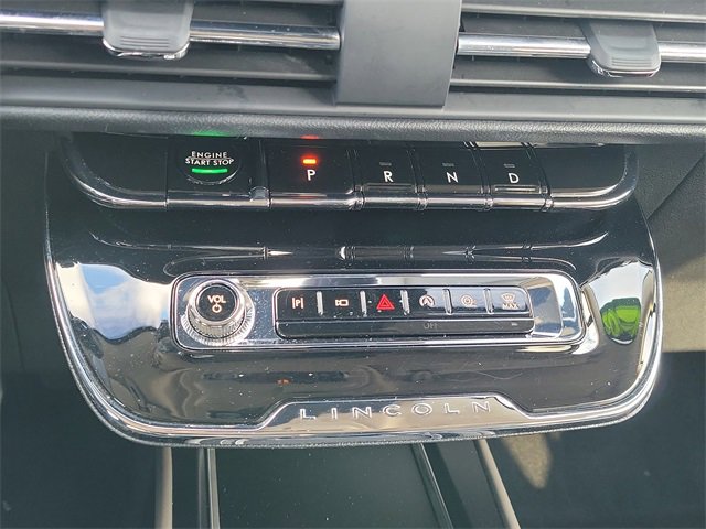 Certified 2023 Lincoln Corsair AWD w/ Equipment Group 101A image 18