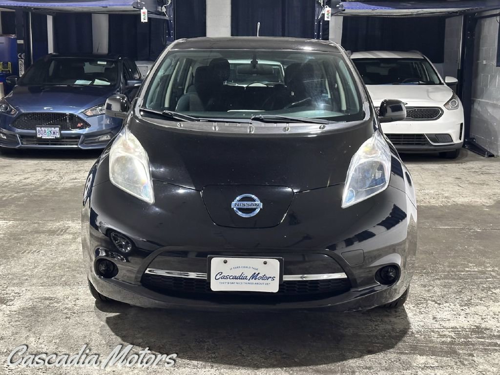 Used 2013 Nissan Leaf S FWD image 4