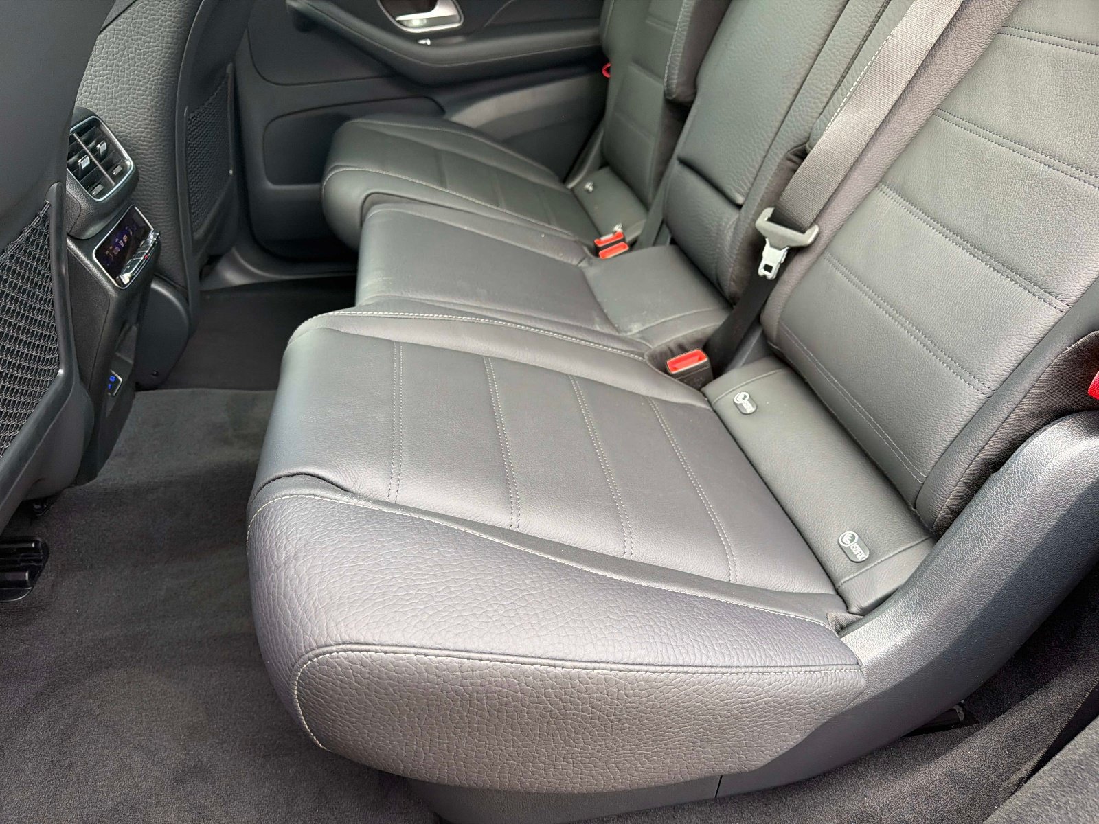New 2026 Mercedes-Benz GLS 580 4MATIC image 13