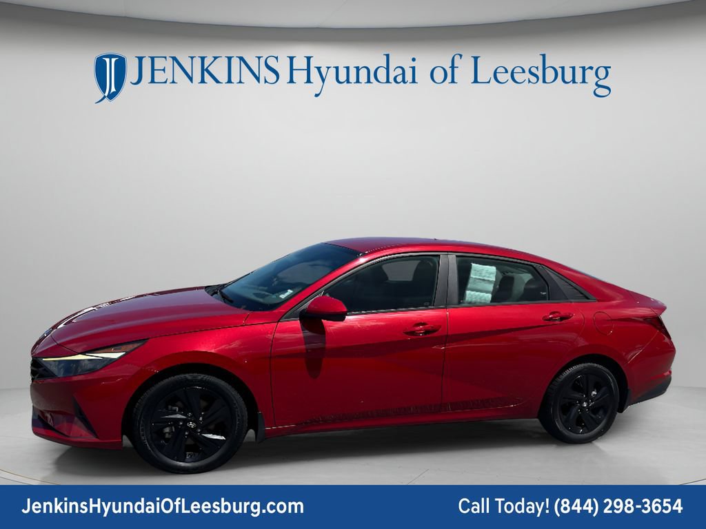 Certified 2023 Hyundai Elantra SEL w/ Preferred Accessory Package FWD image 10