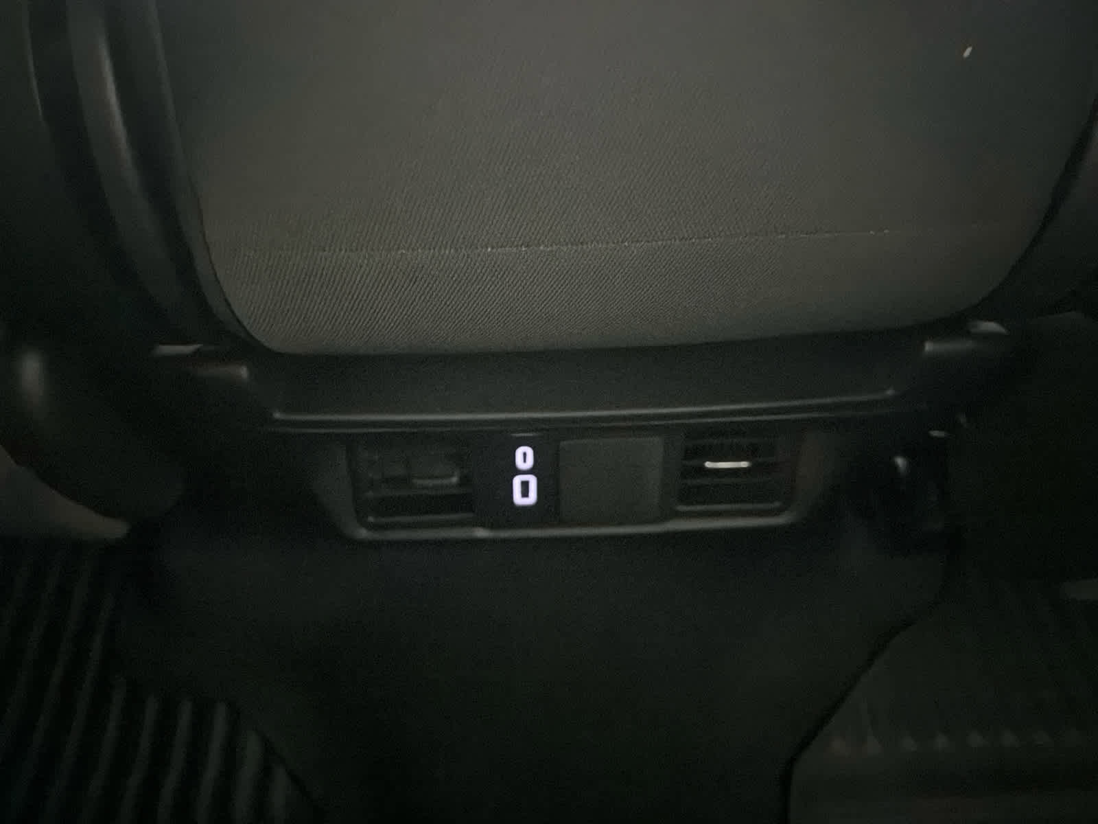 Used 2025 Chevrolet Silverado 1500 Custom image 21