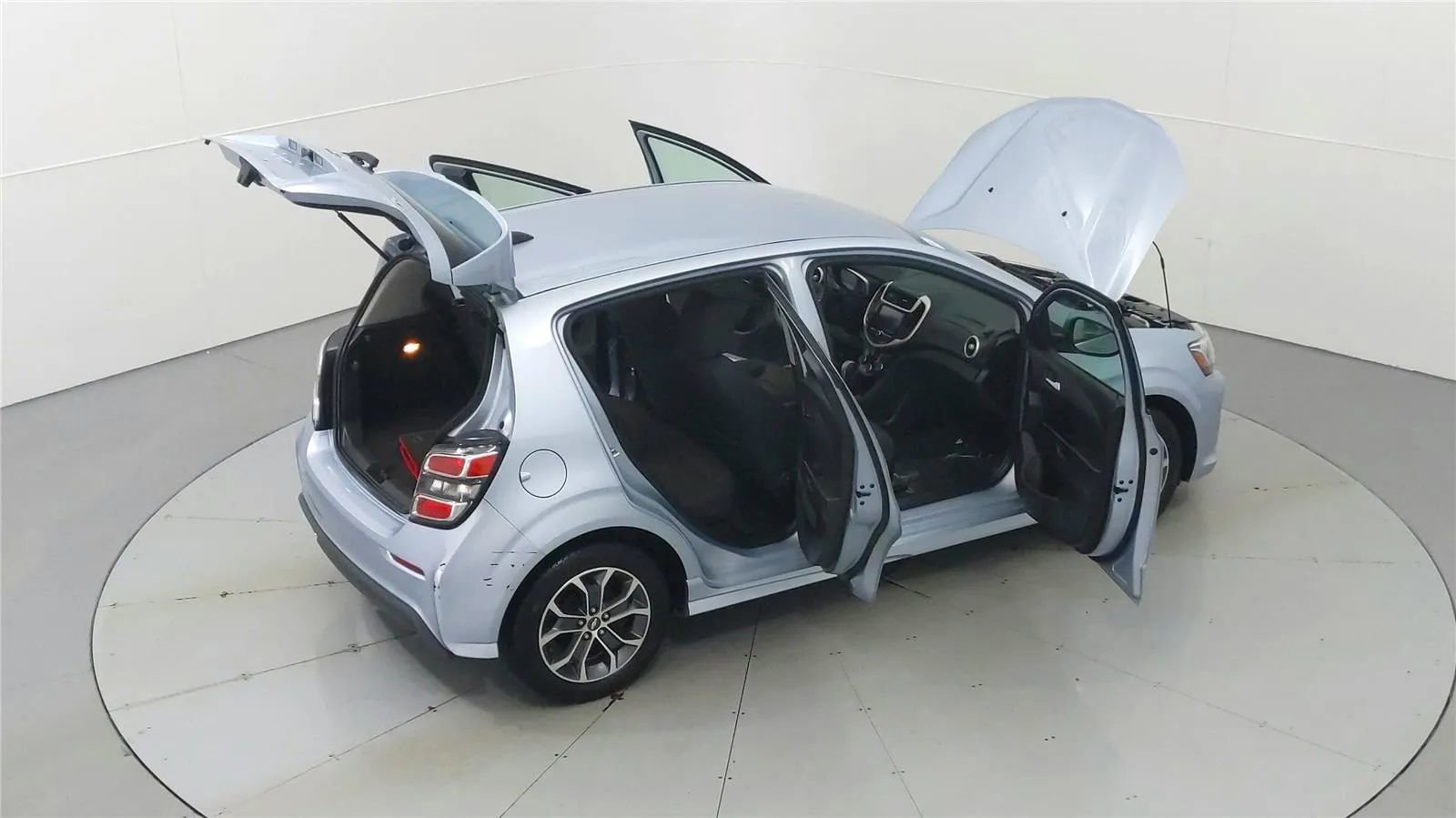 Used 2017 Chevrolet Sonic LT w/ Convenience Package FWD image 48