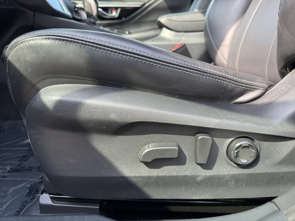Used 2024 Subaru Outback Limited AWD/4WD image 10