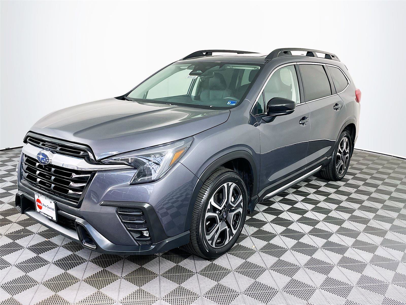 Certified 2025 Subaru Ascent Limited image 3