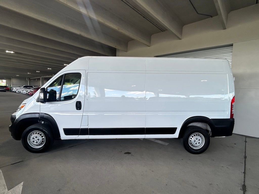Used 2025 RAM ProMaster 2500 w/ Convenience Group image 2