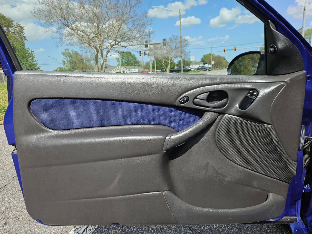 Used 2002 Ford Focus SVT image 12