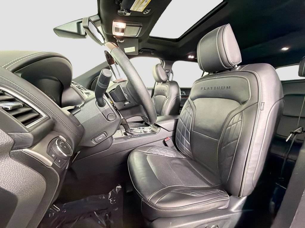 Used 2018 Ford Explorer Platinum AWD/4WD image 21