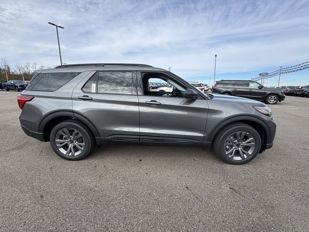 New 2026 Ford Explorer Active w/ Active Comfort Package image 6