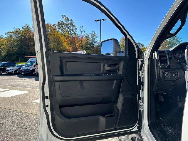 New 2026 RAM 5500 Tradesman w/ Chrome Appearance Group image 16