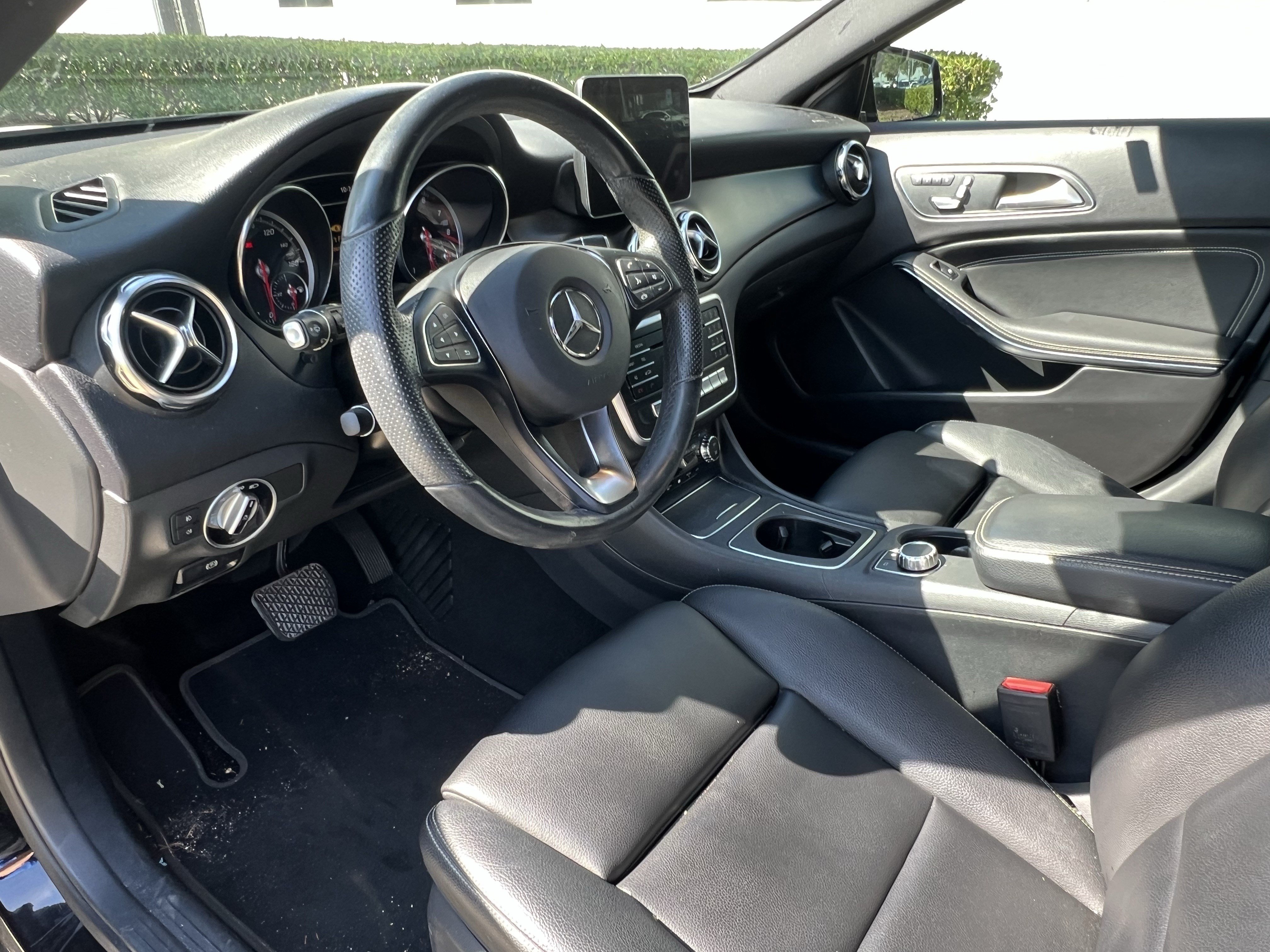 Used 2019 Mercedes-Benz GLA 250 4MATIC image 17