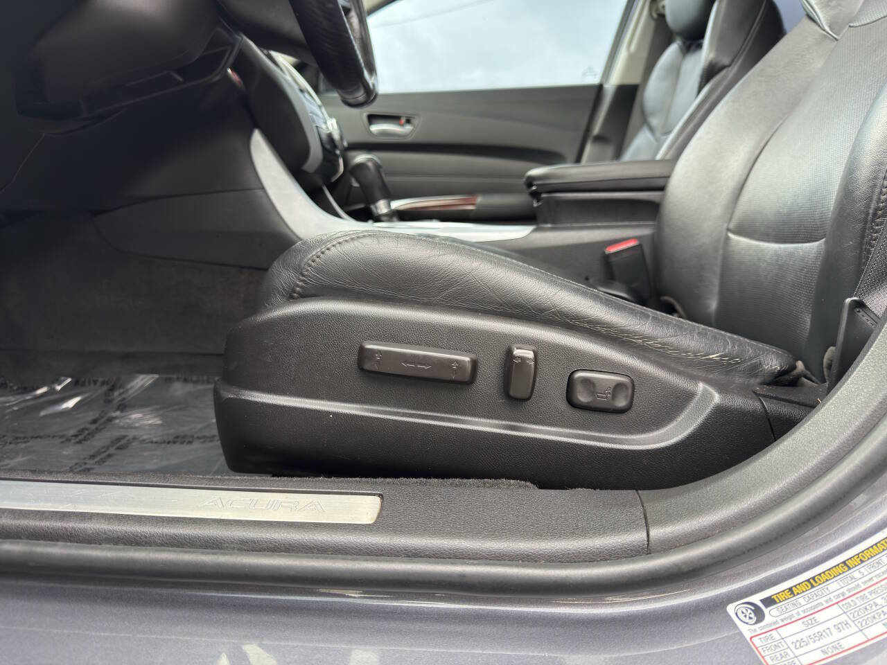 Used 2017 Acura TLX w/ Technology Package image 22