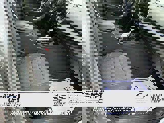 Used 2024 Chevrolet Trax LS w/ LS Convenience Package image 12