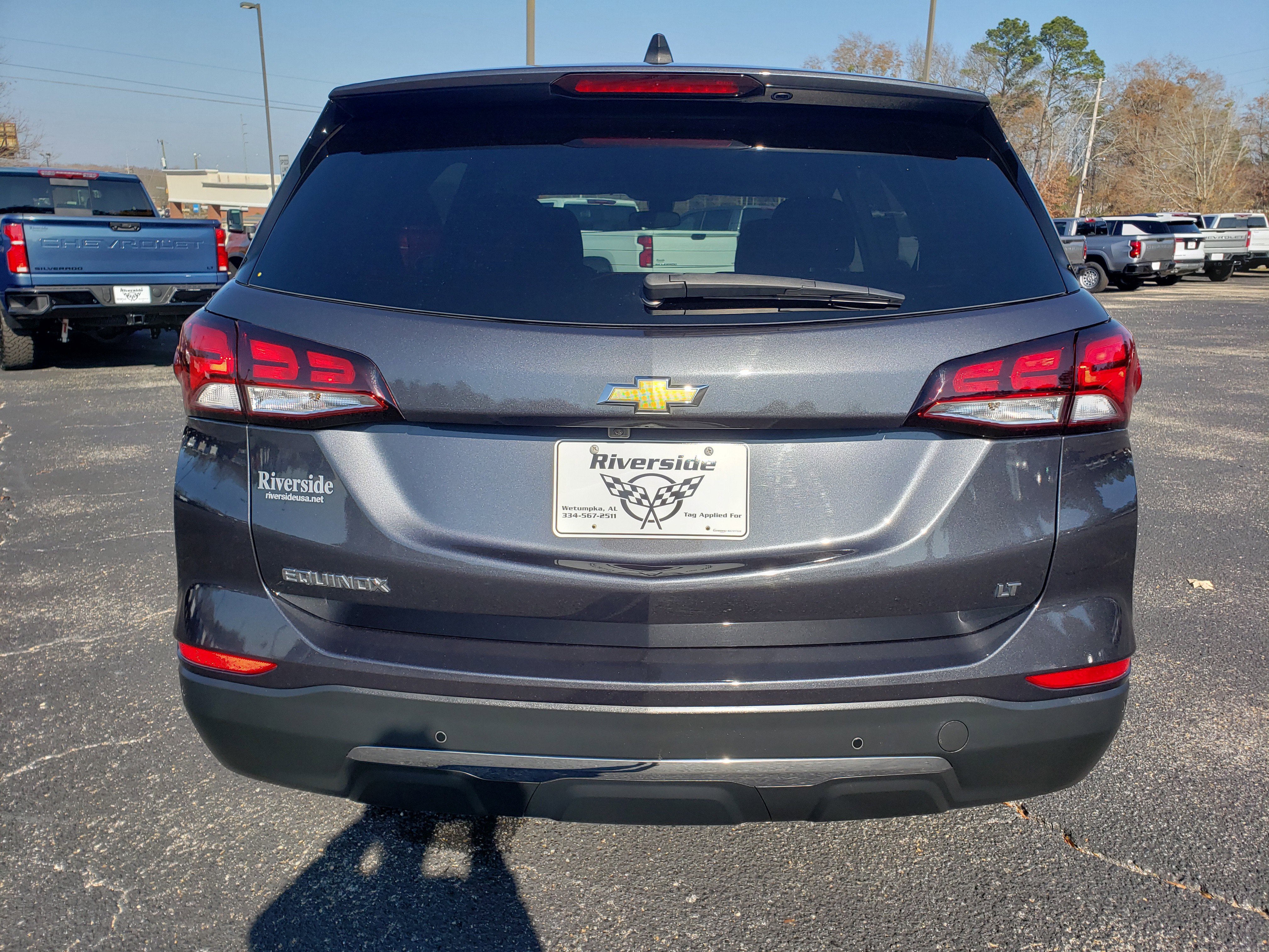 Used 2022 Chevrolet Equinox LT w/ Driver Convenience Package image 8