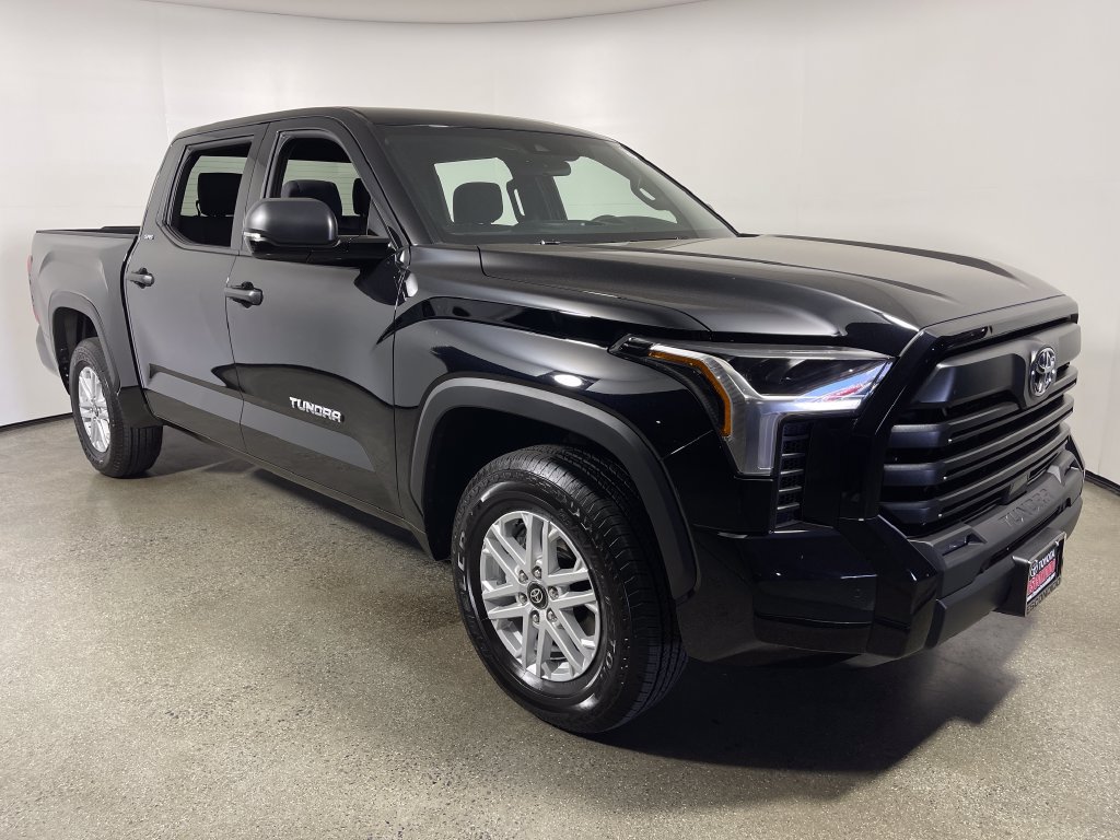 New 2026 Toyota Tundra SR5 w/ SR5 Convenience Package