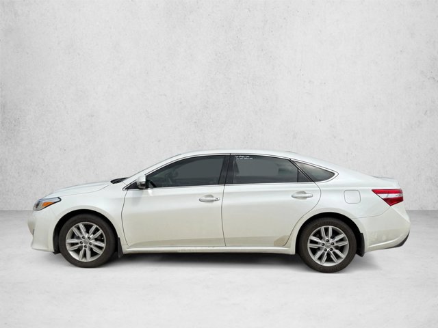 Used 2013 Toyota Avalon XLE FWD image 9