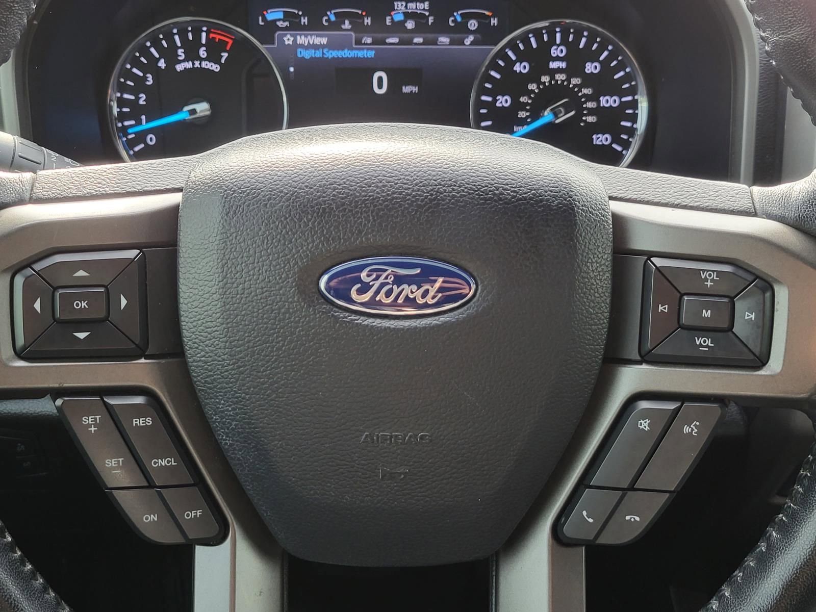 Used 2020 Ford Expedition Max XLT w/ Equipment Group 202A RWD image 24