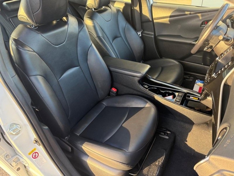 Used 2022 Toyota Prius image 11