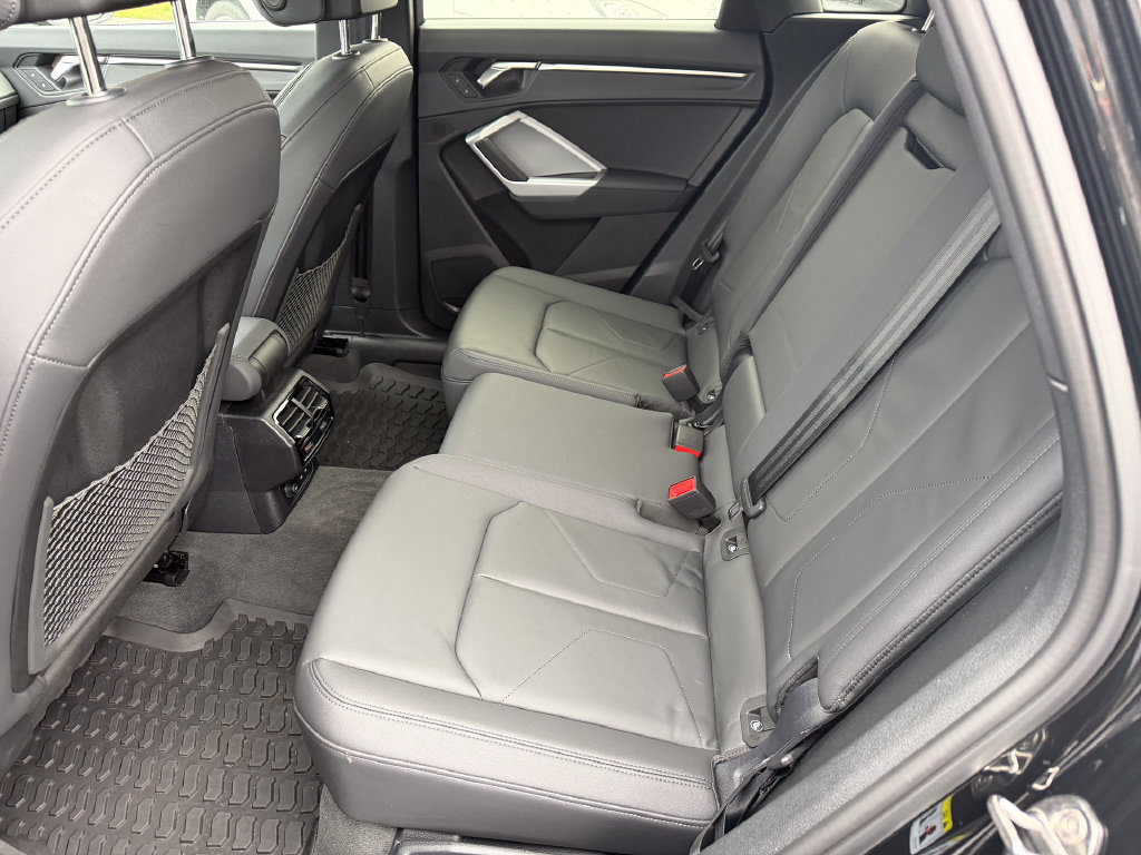 Certified 2025 Audi Q3 2.0T Premium w/ Convenience Package AWD/4WD image 22