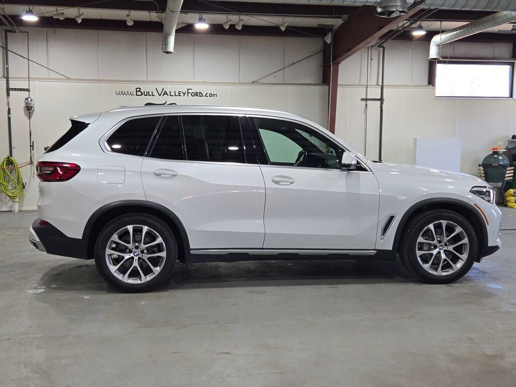 Used 2019 BMW X5 xDrive40i w/ Premium Package image 6