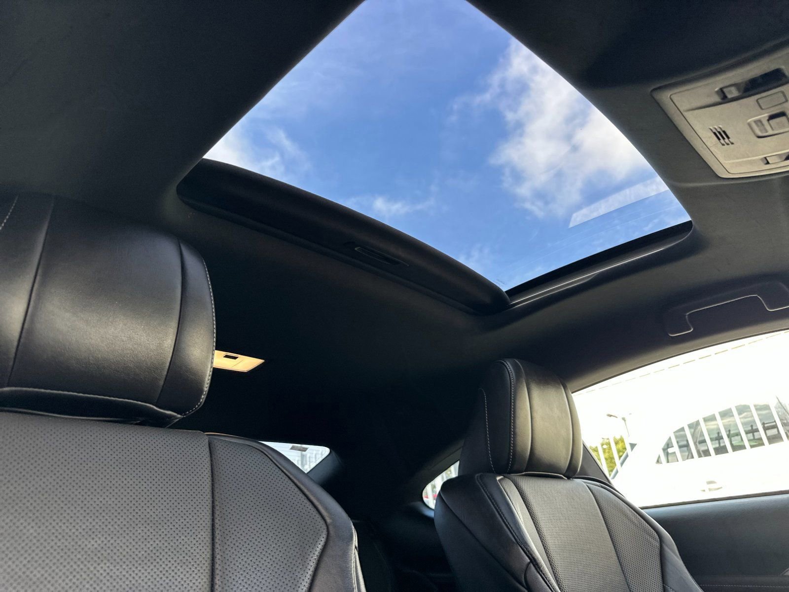 Used 2016 Lexus RC 200t image 18