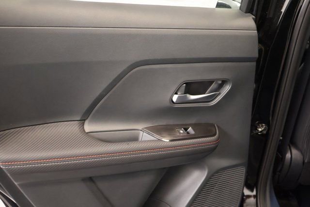 New 2025 Nissan Kicks SR w/ SR Premium Package image 24
