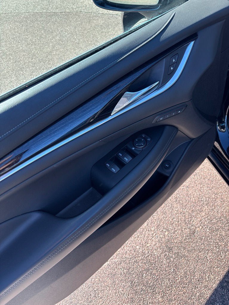 Used 2019 Buick LaCrosse Essence FWD image 12
