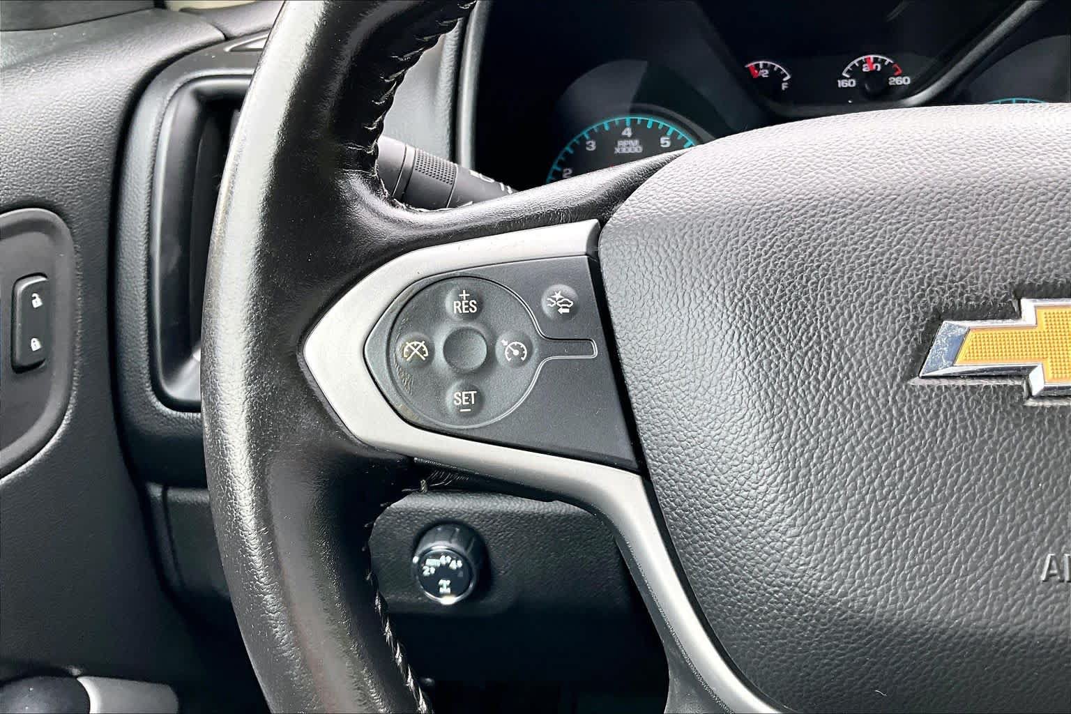 Used 2022 Chevrolet Colorado LT w/ Safety Package AWD/4WD image 24