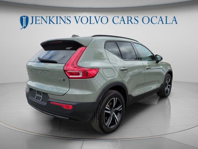 Certified 2024 Volvo XC40 B5 Core AWD/4WD image 3