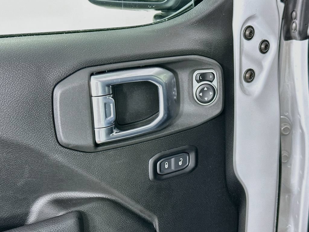 Certified 2026 Jeep Gladiator Sport AWD/4WD image 27