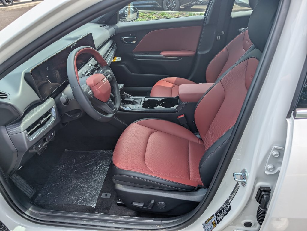 New 2026 Kia K4 GT-Line w/ GT-Line Premium Package FWD image 13
