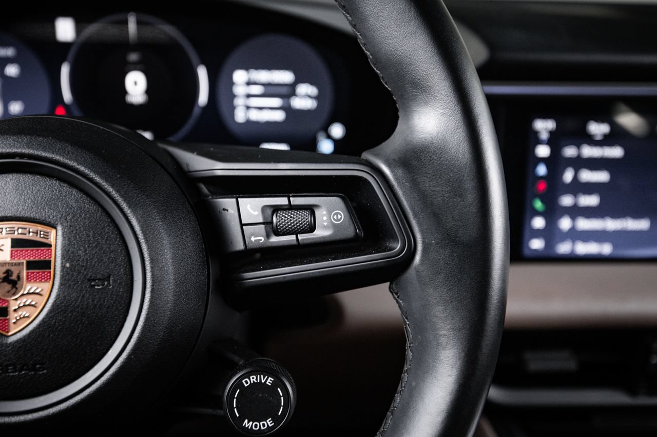 Certified 2024 Porsche Macan 4 Electric AWD/4WD image 16