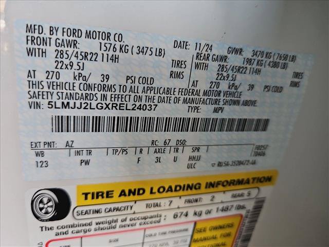 Used 2024 Lincoln Navigator Reserve AWD/4WD image 22