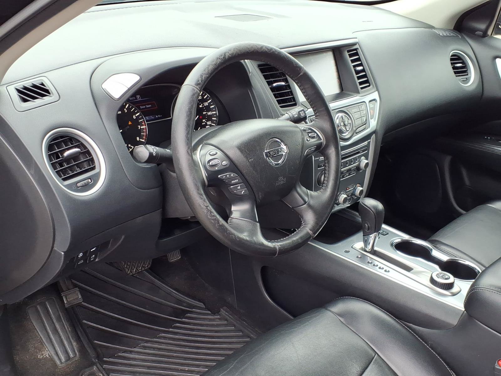 Used 2020 Nissan Pathfinder SL AWD/4WD image 18