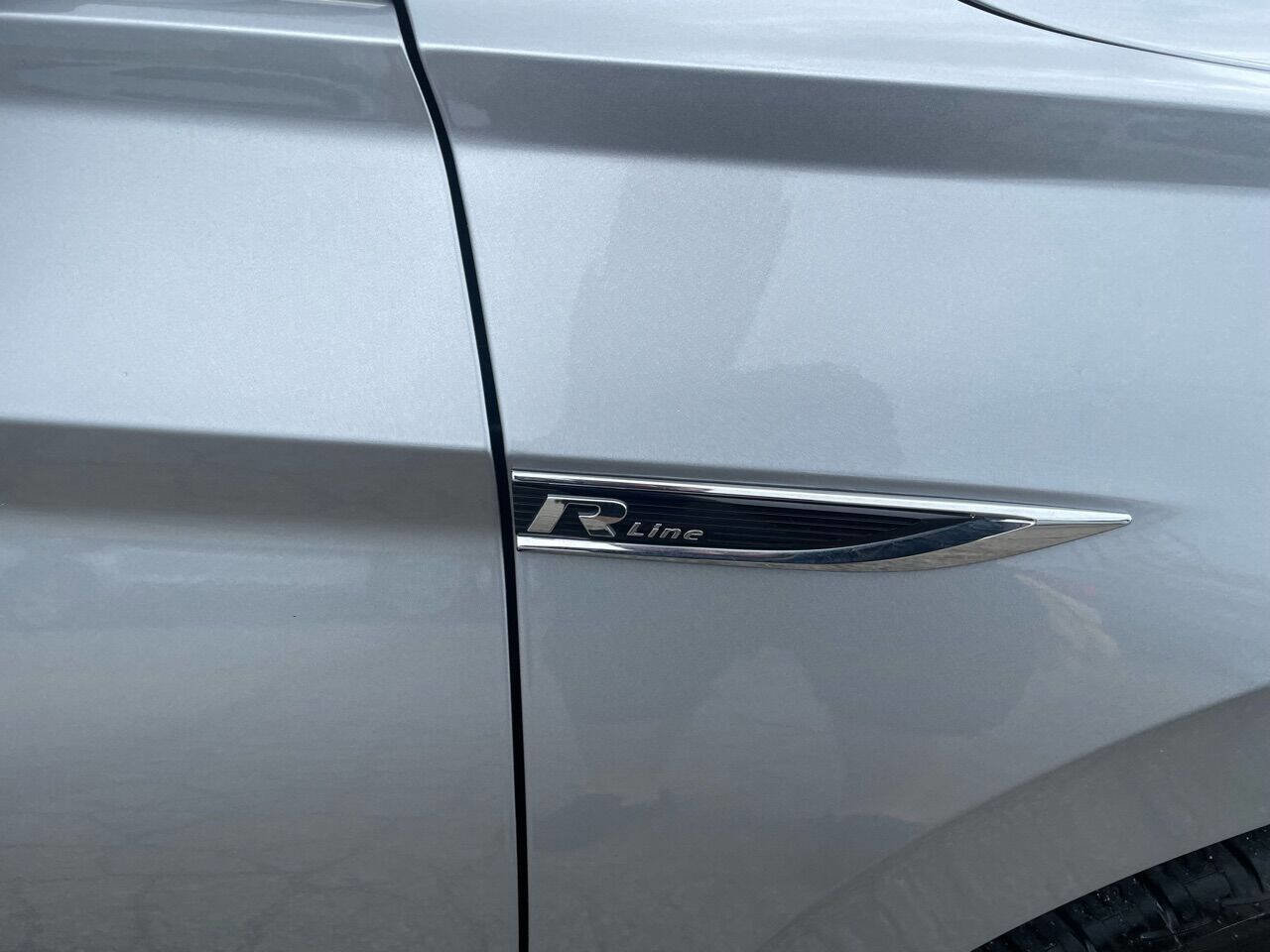 Used 2020 Volkswagen Jetta R-Line FWD image 12