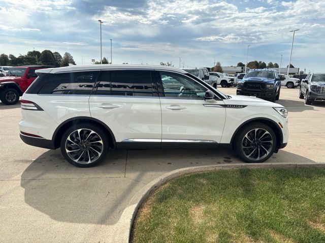 Used 2023 Lincoln Aviator Reserve w/ Equipment Group 201A AWD/4WD image 4