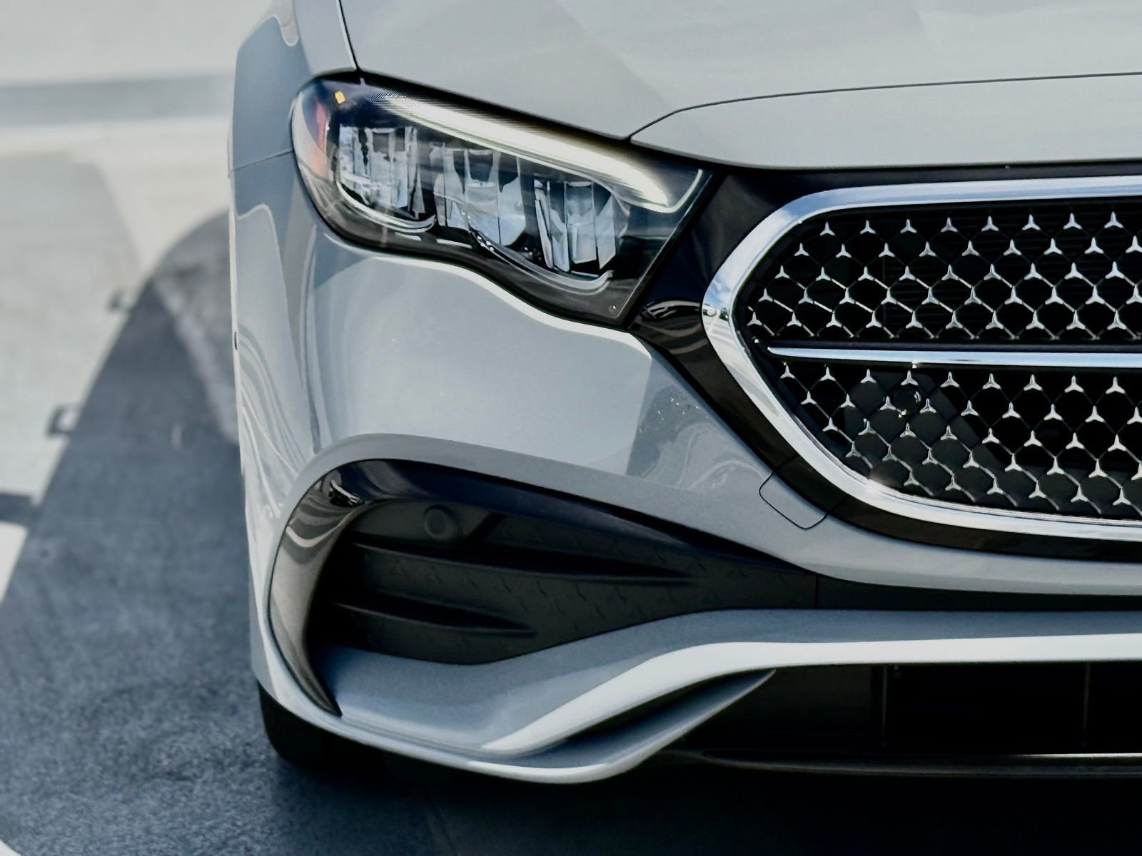 New 2026 Mercedes-Benz E 450 4MATIC Sedan image 7