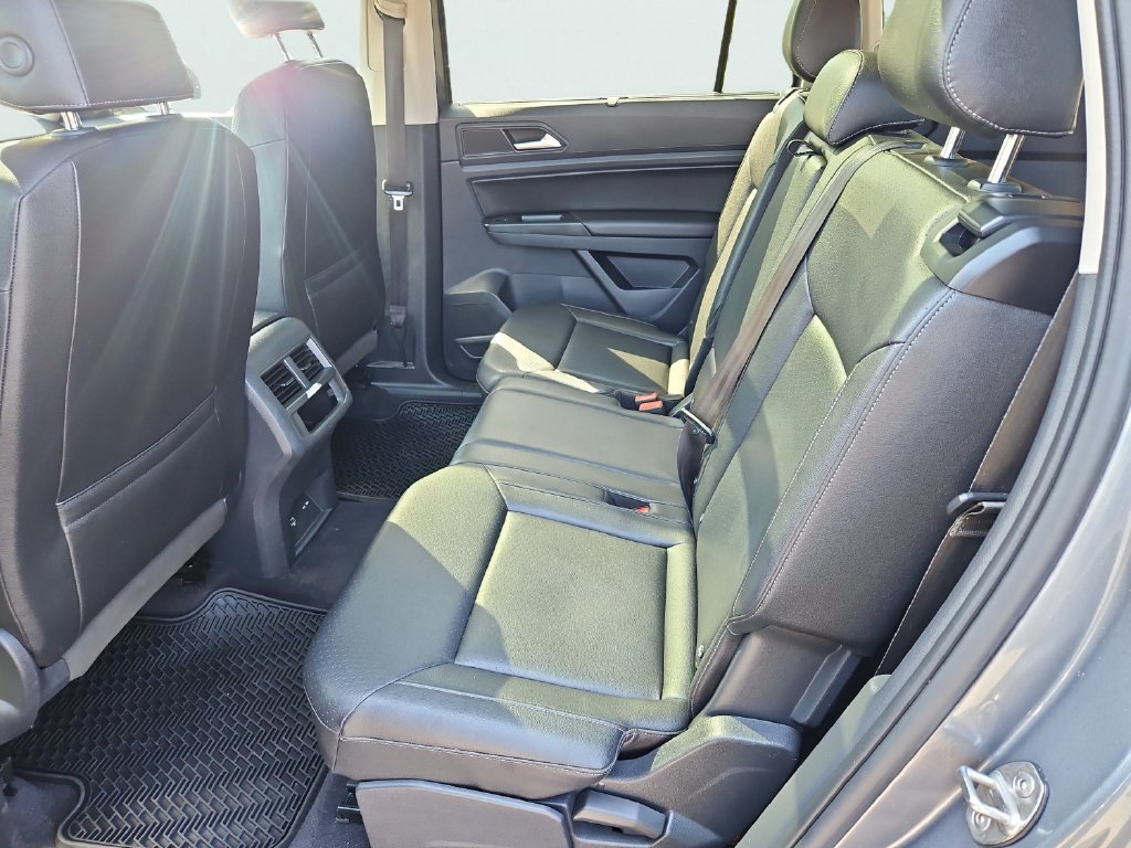 Used 2020 Volkswagen Atlas SEL AWD/4WD image 29