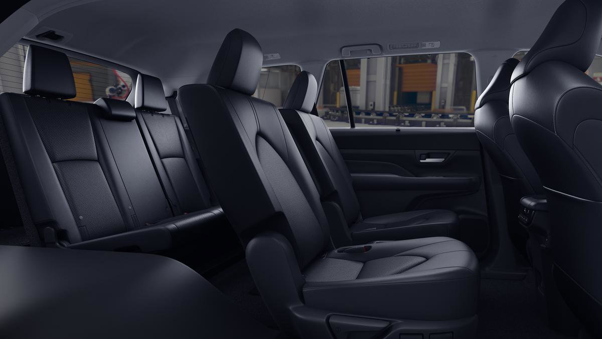 New 2026 Toyota Grand Highlander XLE FWD image 21