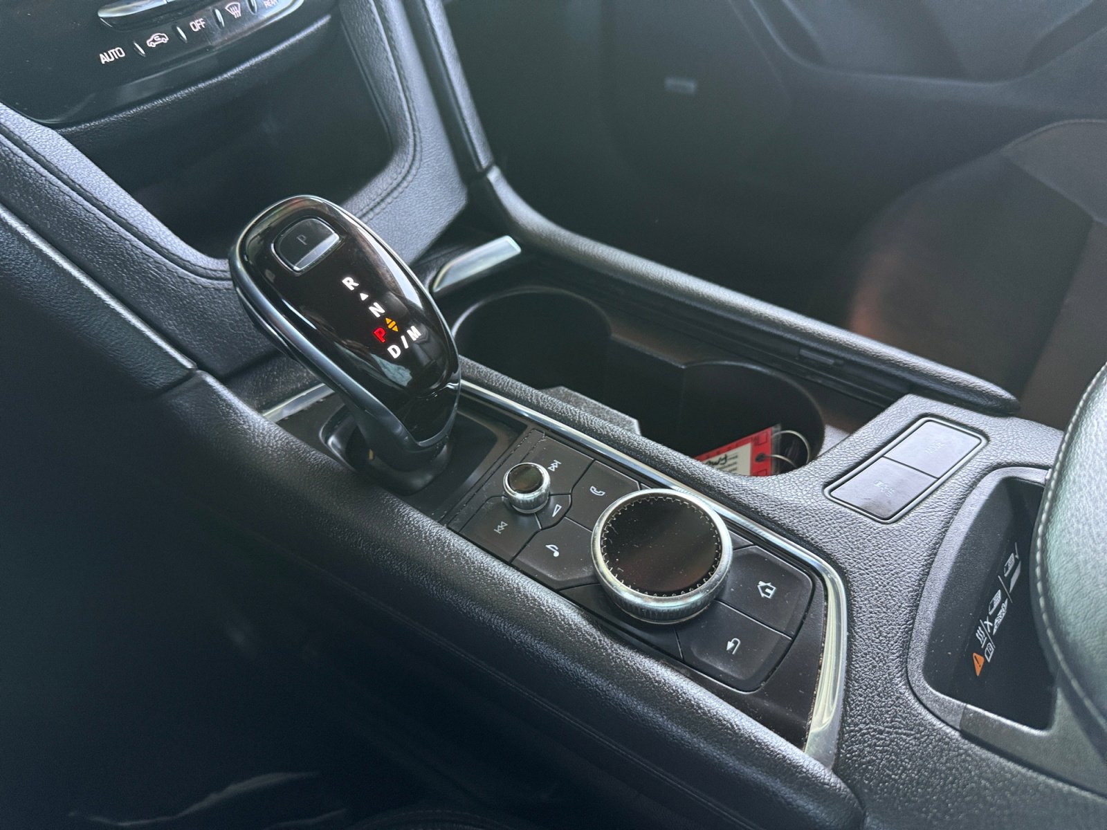 Used 2020 Cadillac XT6 Premium Luxury image 16