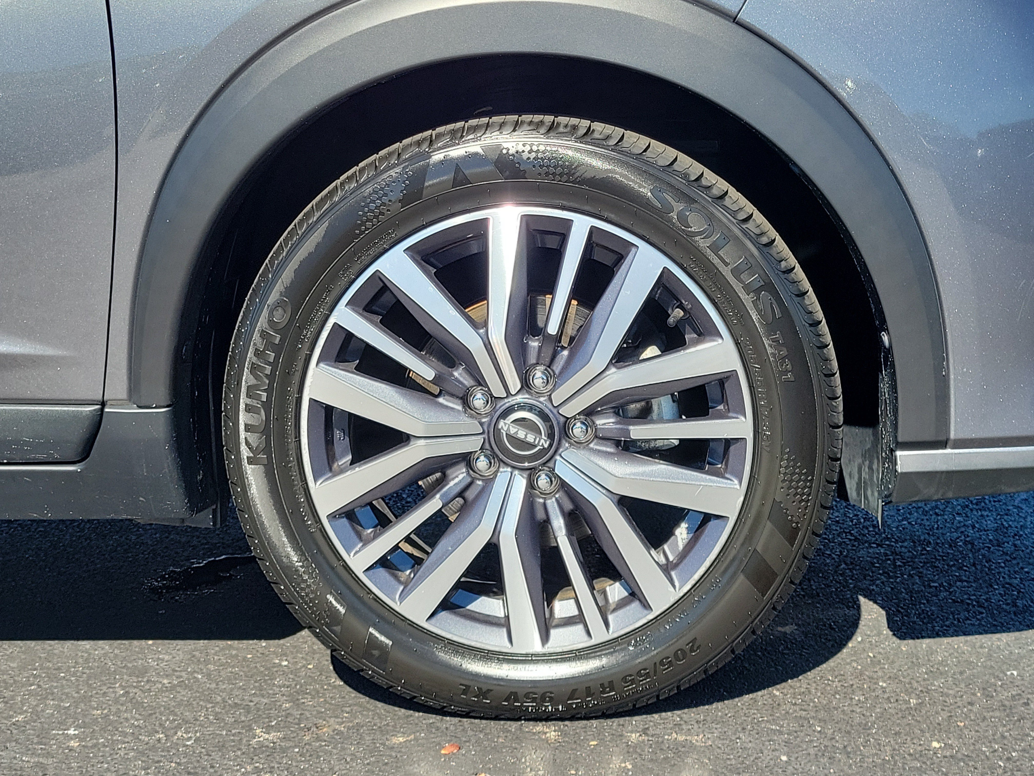 Certified 2023 Nissan Kicks SV FWD image 5